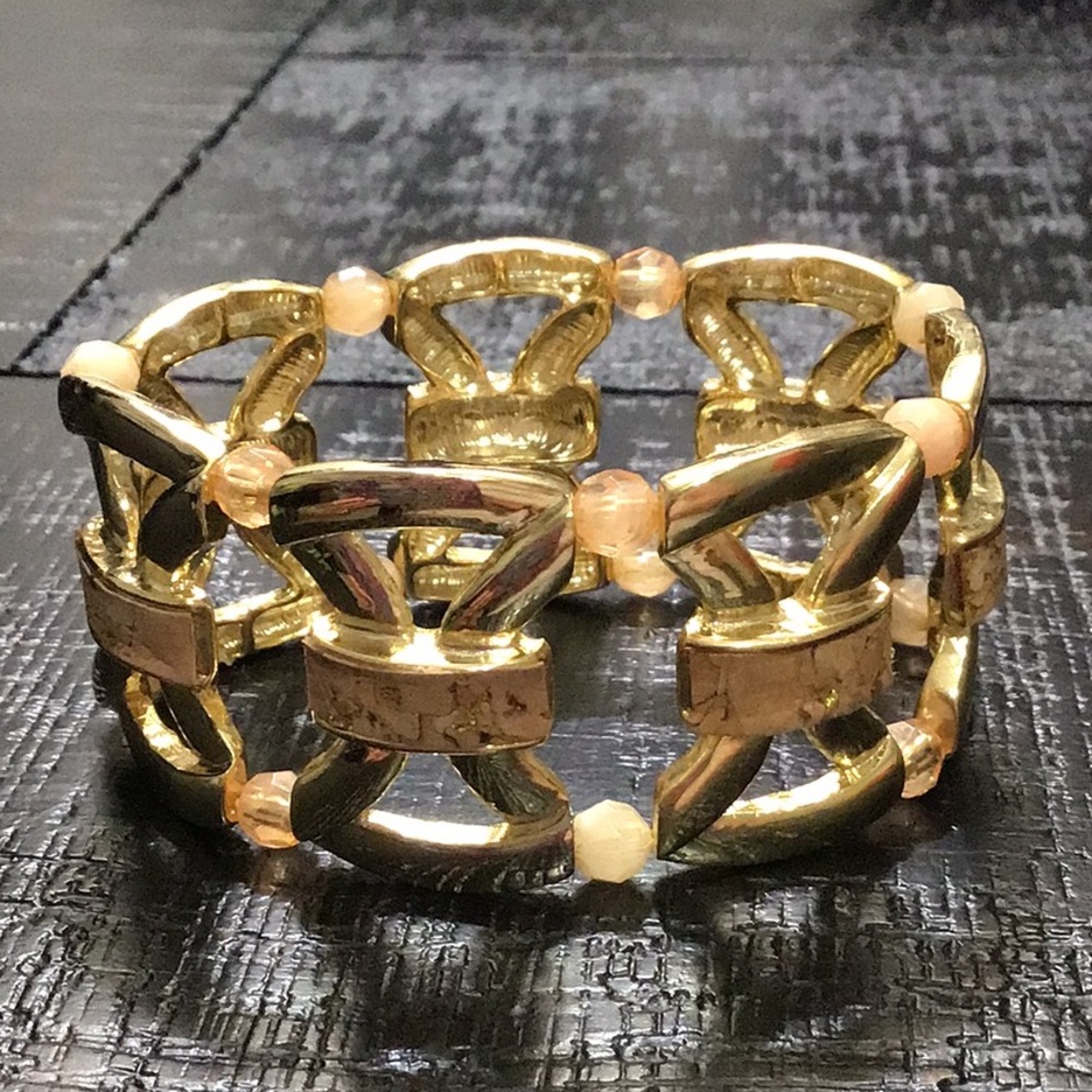 NWOT Gold Tone & Blush Bracelet With Cork!